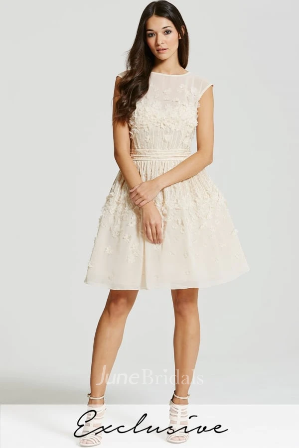 Short A-Line Floral Jewel Neck Sleeveless Chiffon Bridesmaid Dress