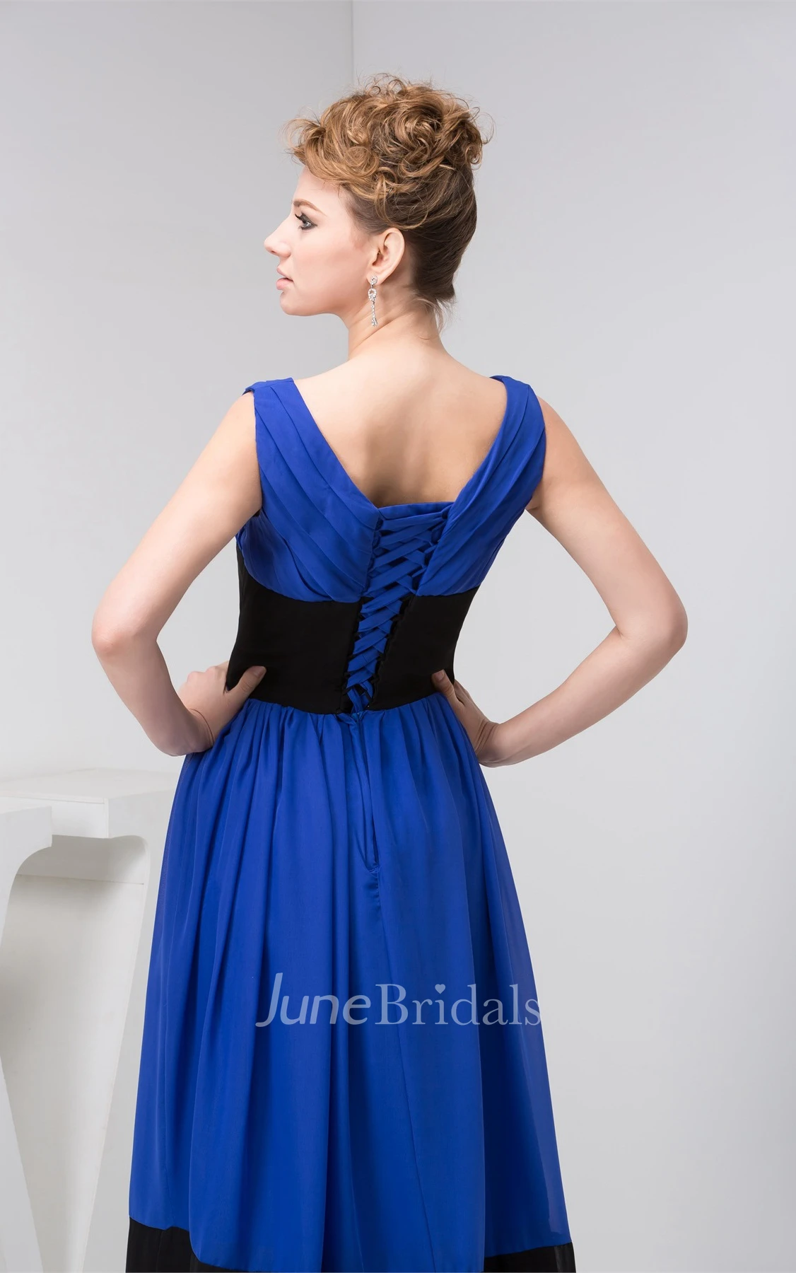 Two-Tone Chiffon Plunged Maxi Dress with Pleats