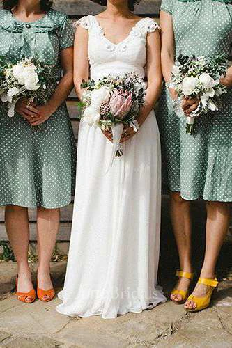 Plunged Appliqued Cap-Sleeve Chiffon Ruched Wedding Backless Dress