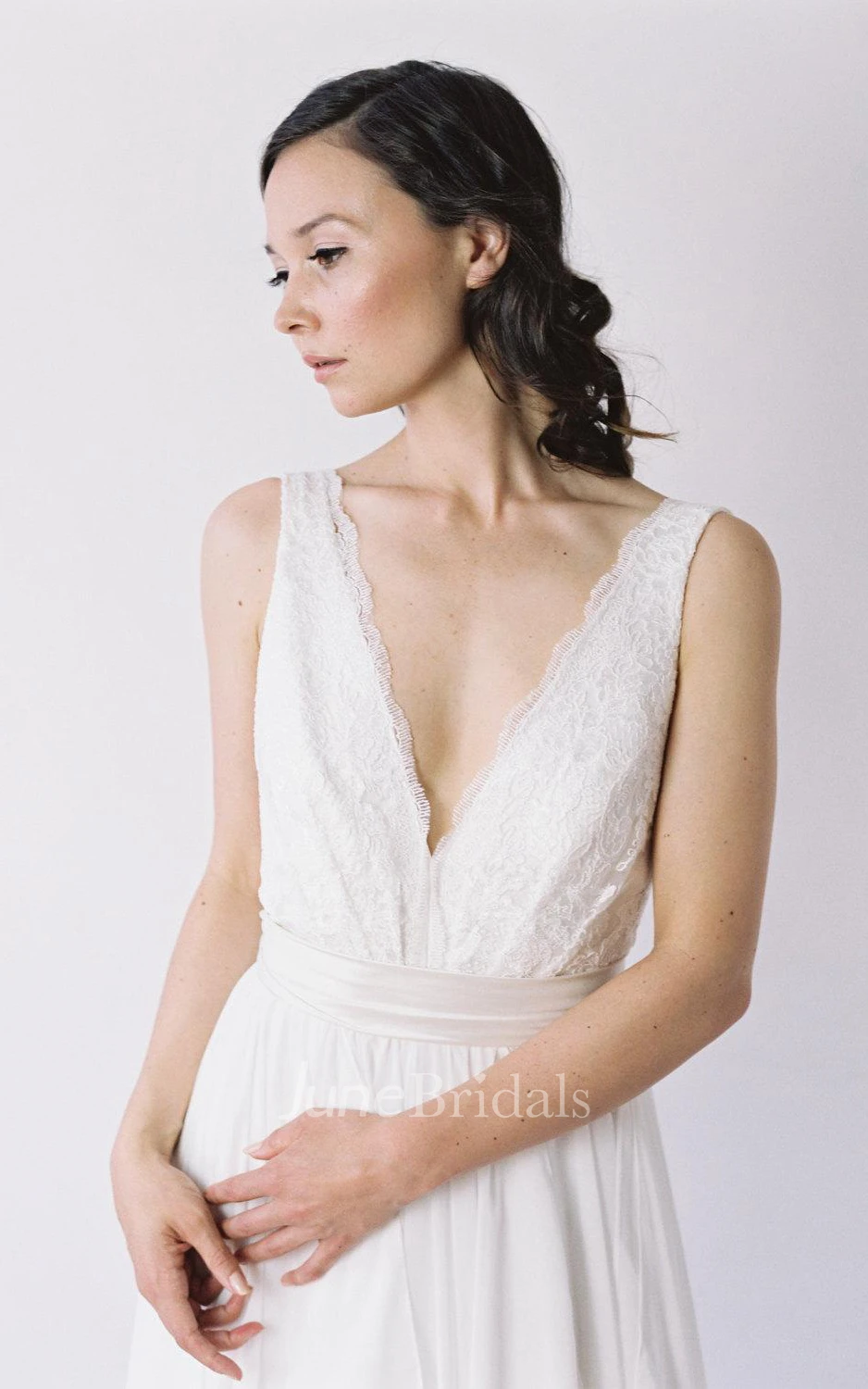 V-Neck Sleeveless Long Chiffon Wedding Dress With Lace Bodice