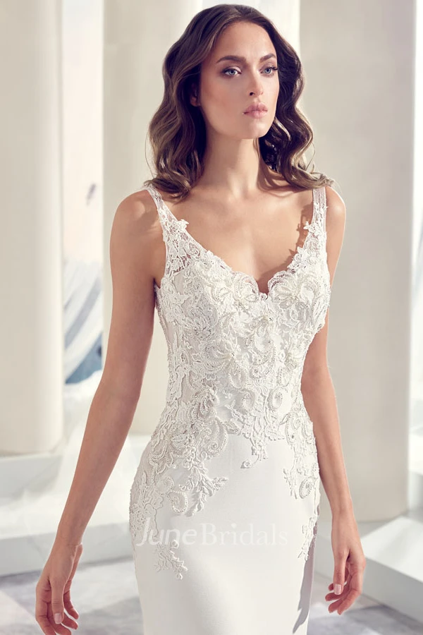 V-Neck Floor-Length Appliqued Chiffon Wedding Dress With Court Train And V Back