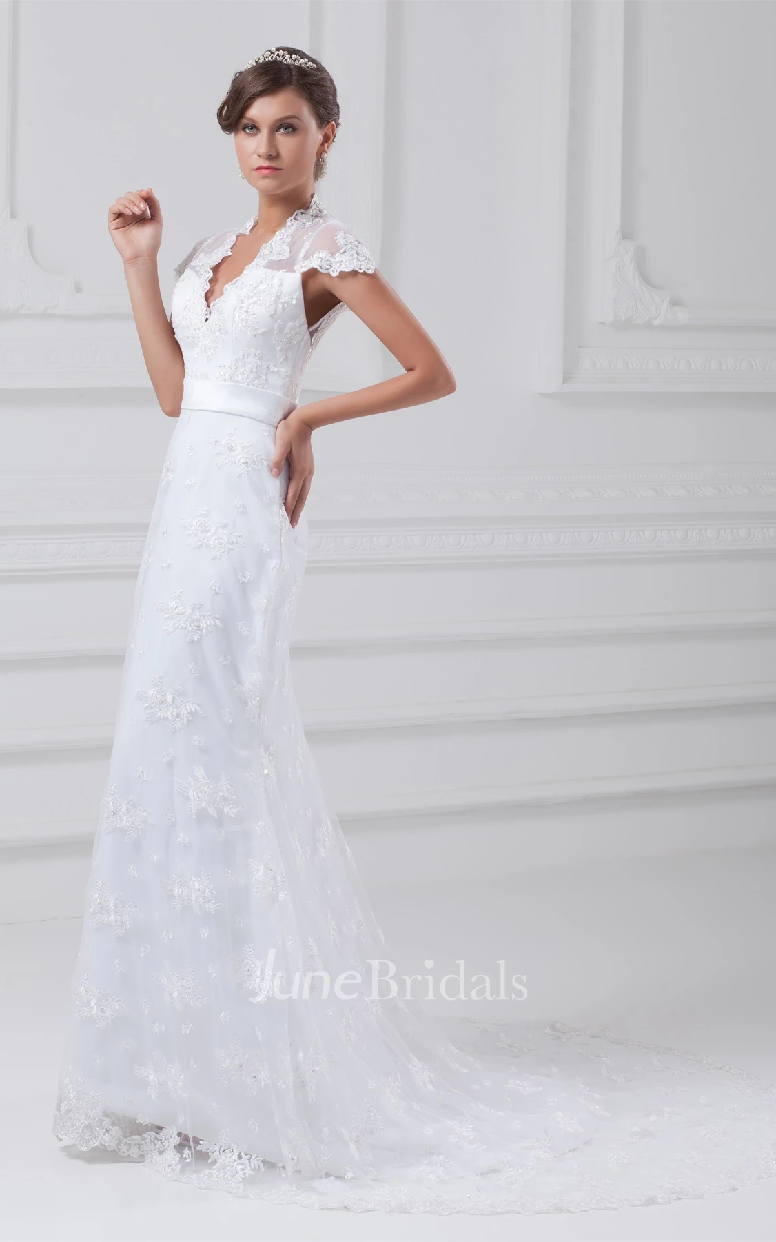 scalloped-neck lace mermaid caped-sleeve dress with keyhole back