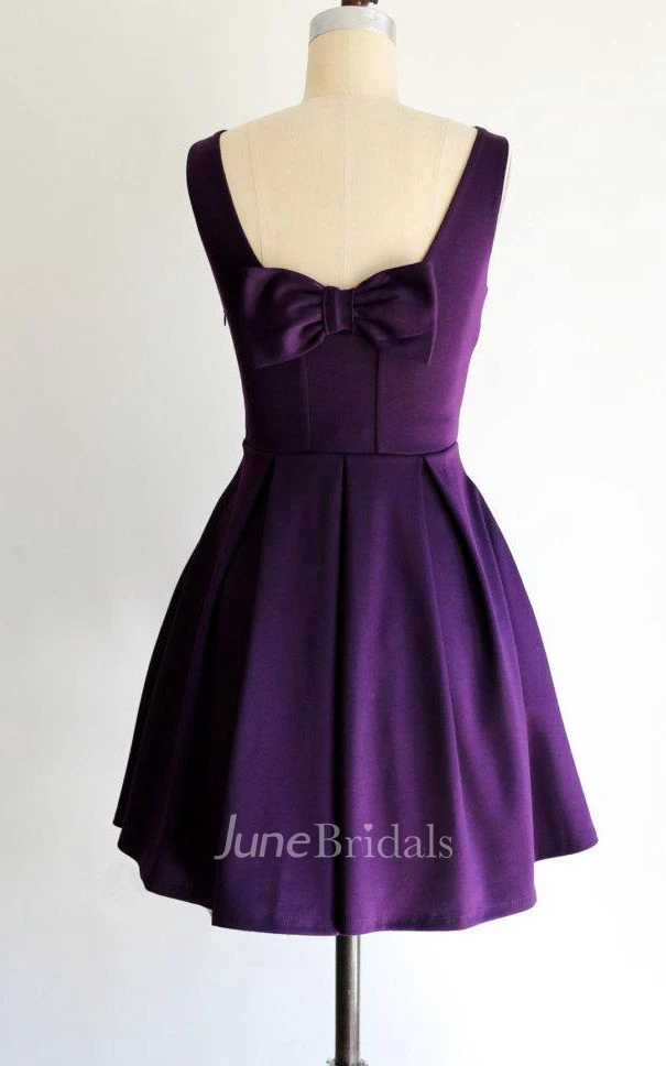 Sleeveless A-line Dress With Straps and Bow