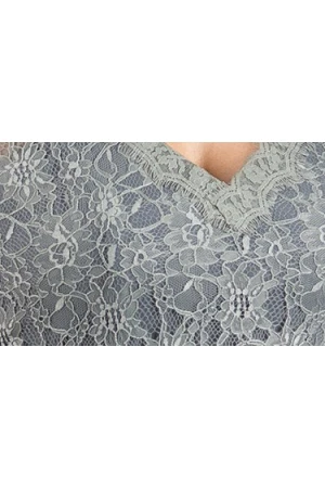 V-neck Sleeveless Lace Mother of the Bride Dress With Keyhole