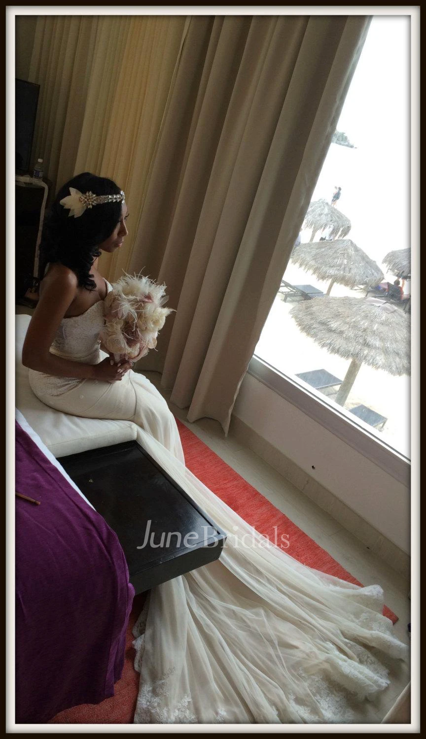 Ivory and Cream Wedding Dress With Sweetheart Neckline