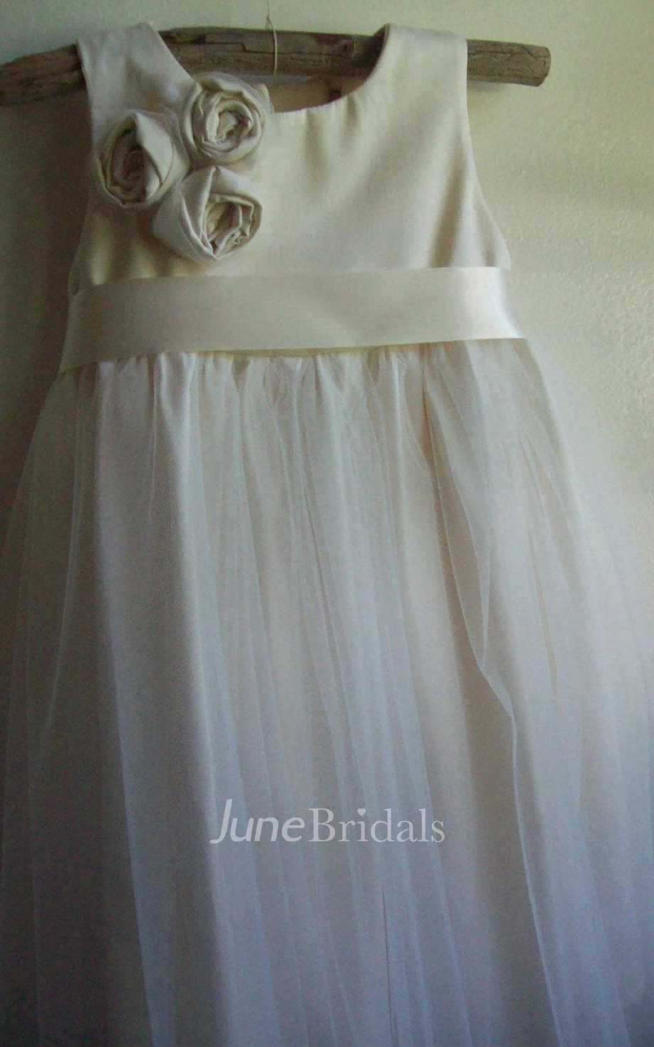 Sleeveless Tulle Dress With Flower&Button