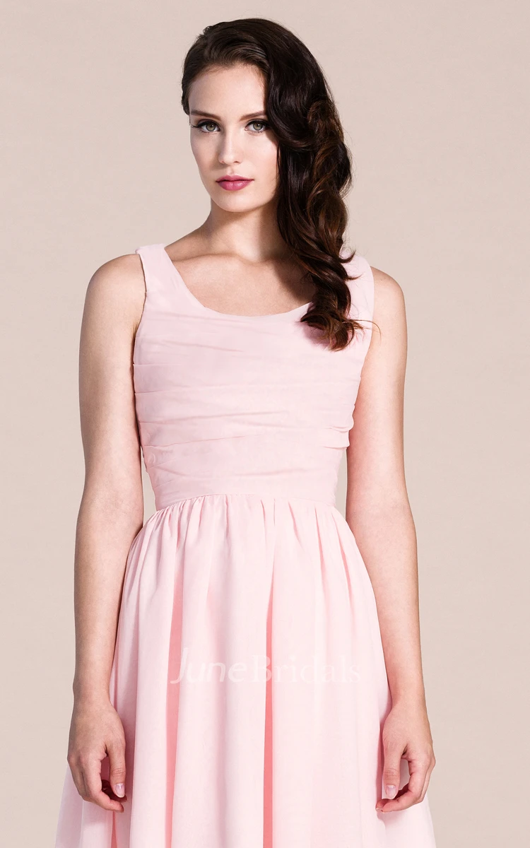 Sleeveless Scoop Short Dress With Pleats