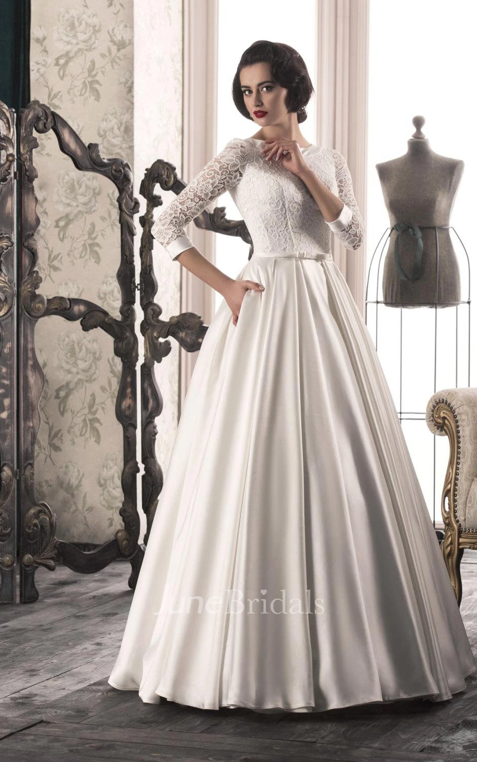 Ball Gown Floor-Length Jewel Long-Sleeve Corset-Back Satin Dress