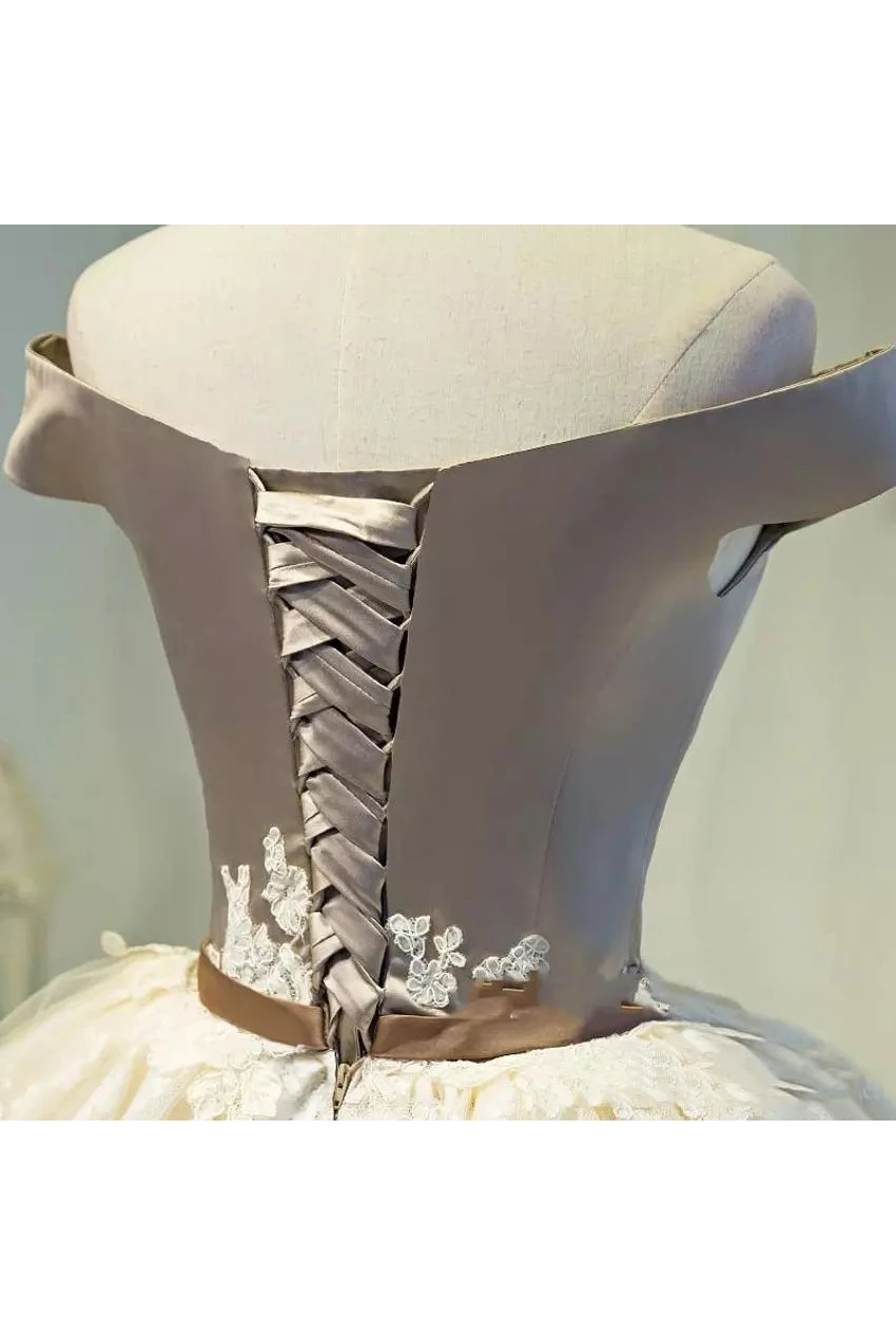 Ball Gown Off-the-shoulder Sleeveless Appliques Bow Pleats Short Mini Satin Lace Homecoming Dress