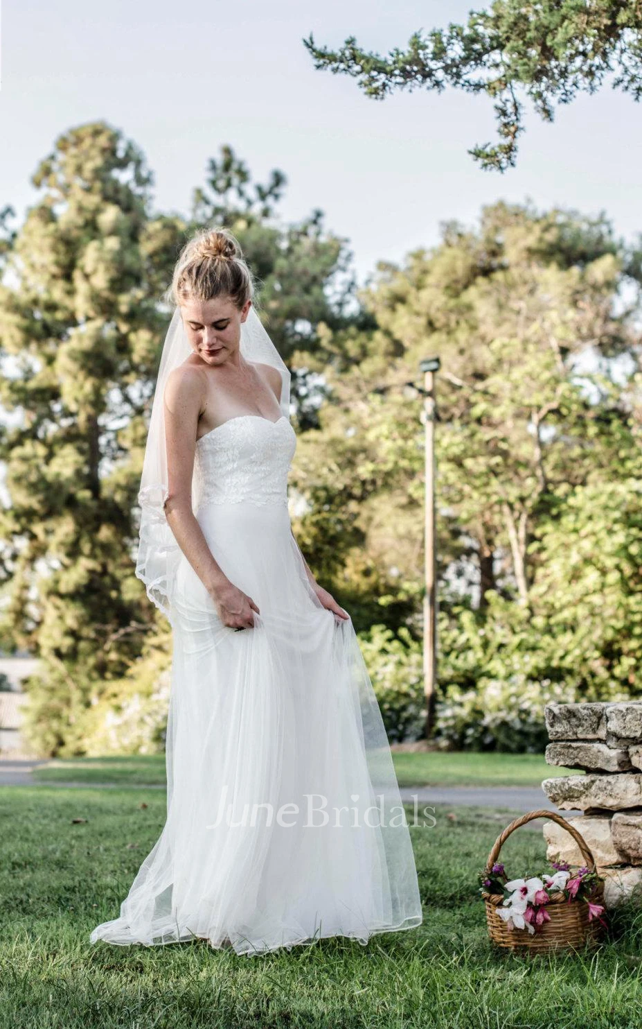 Sweetheart Sleeveless Backless A-Line Long Chiffon Wedding Dress