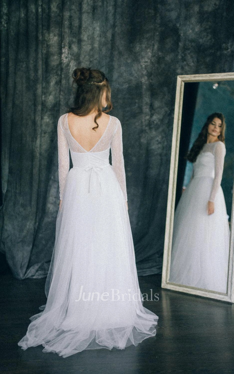 Long Sleeve Tulle Lace Satin Weddig Dress With Illusion