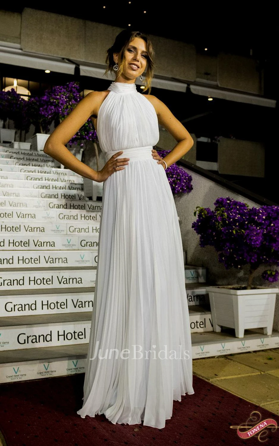 High Neck Sleeveless Chiffon Pleats Dress