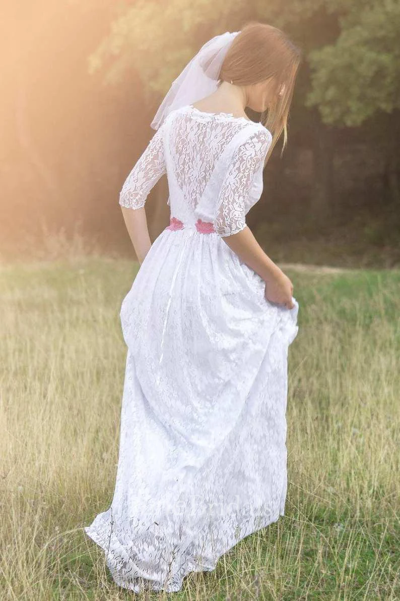 Boho Lace Sheath Floor-Length Wedding Dress With Illusion And Appliques