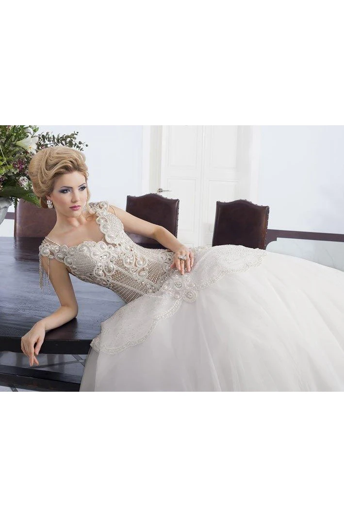 Glamorous Beadings Ball Gown Wedding Dress Tulle Lace Bridal Gown