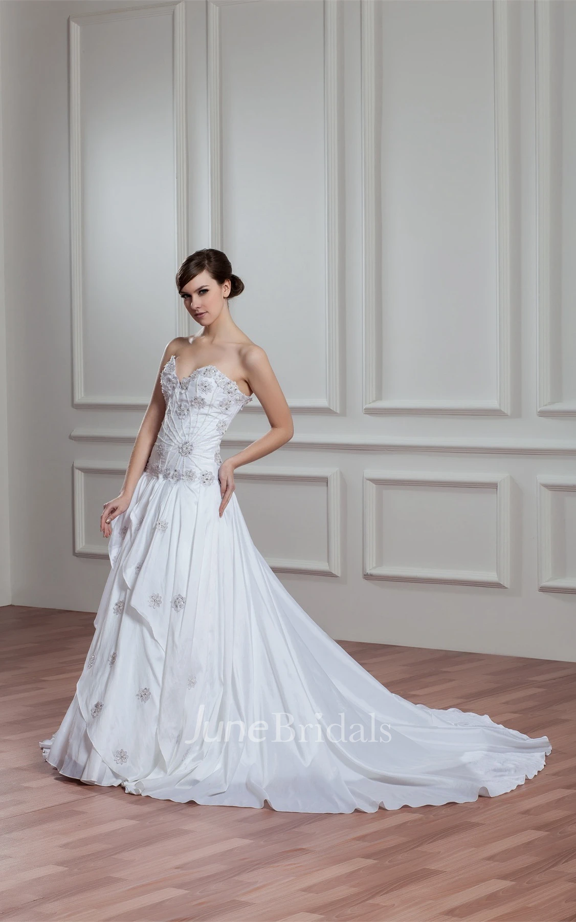 Sweetheart A-Line Pleated Dress with Flower and Stress