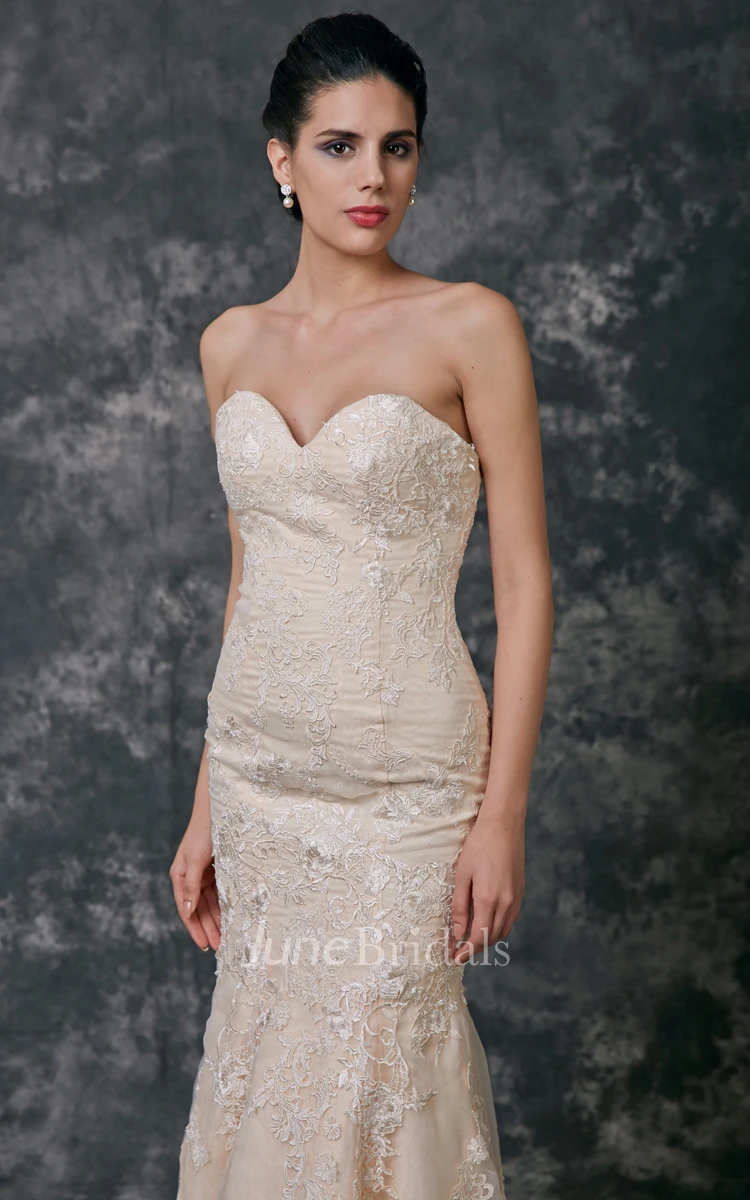 Lace Sweetheart Mermaid Gown With Removable Cap Sleeves