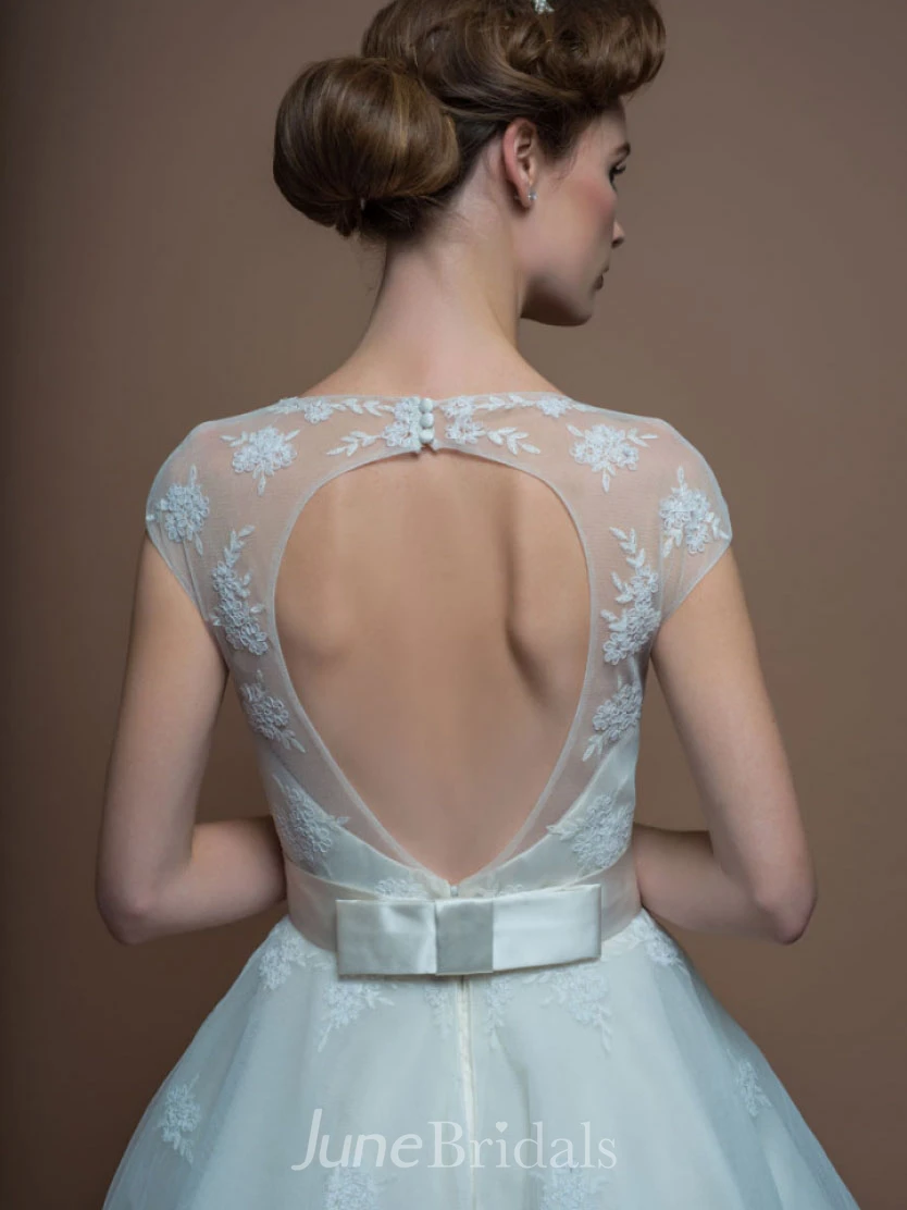 A-Line Scoop-Neck Sleeveless Tea-Length Organza Wedding Dress With Appliques And Keyhole