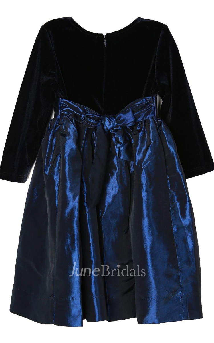 Long-sleeved Scoop-neck A-line Dress With Flowers and Bow