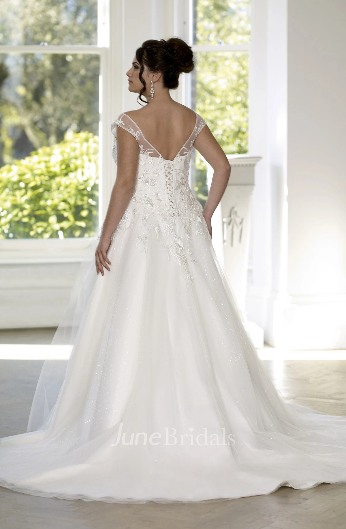 Ball Gown Long Scoop Neck Tulle Court Train Corset Back Pleats Dress