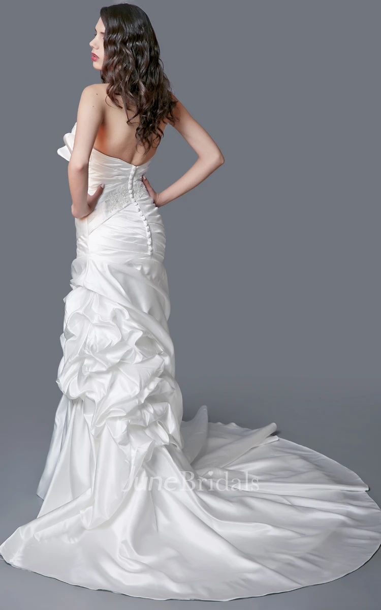 Feminine Satin Ruched Mermaid Dress With Beaded Waist