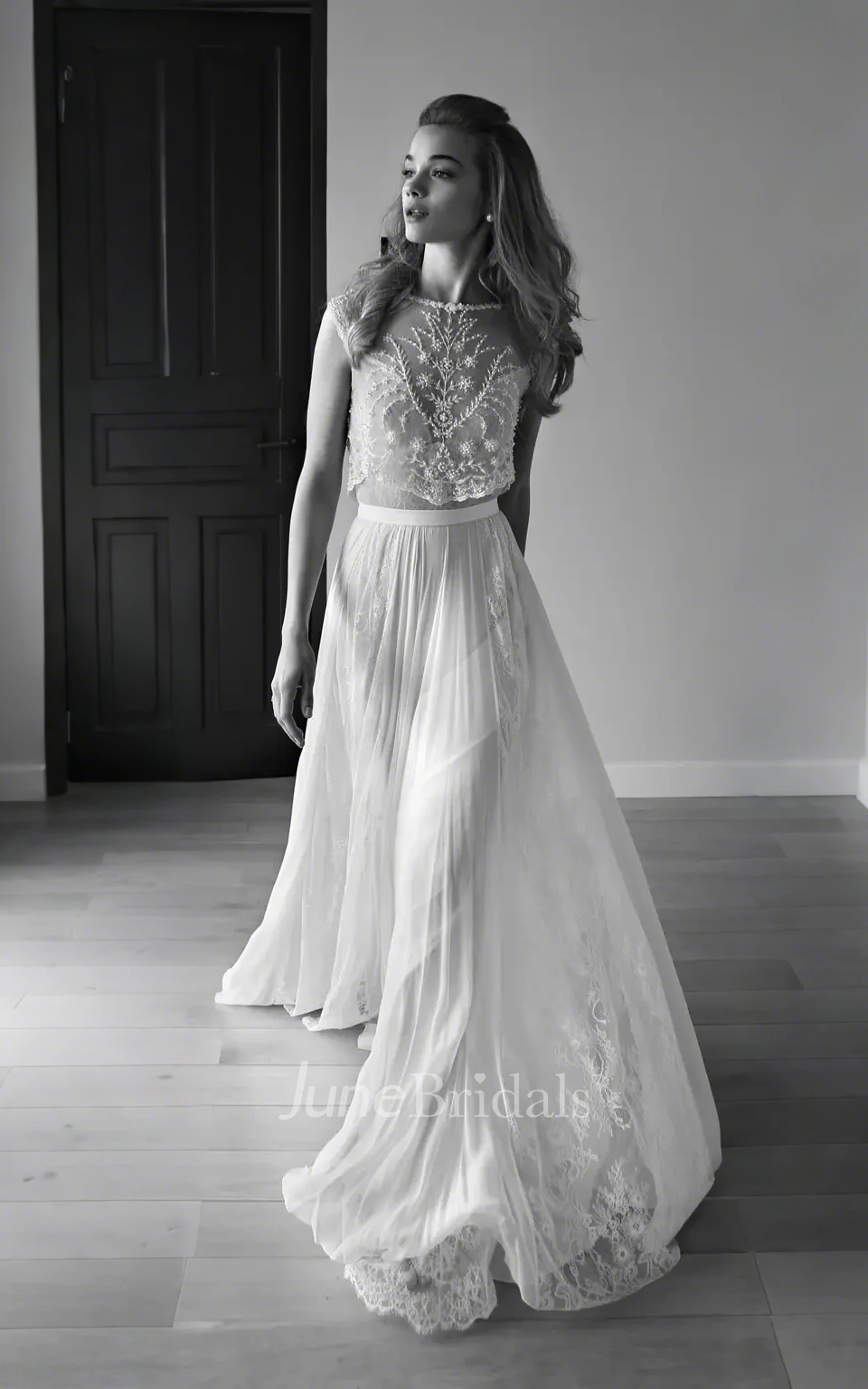 Elopement Boho Sleeveless Lace Wedding Dress Detachable A-Line Chiffon Beading Gown