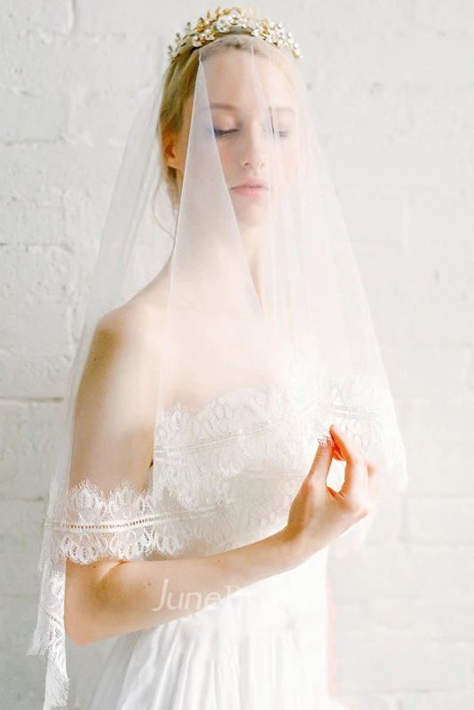 Fingertip Tulle Wedding Veil with Lace Trim