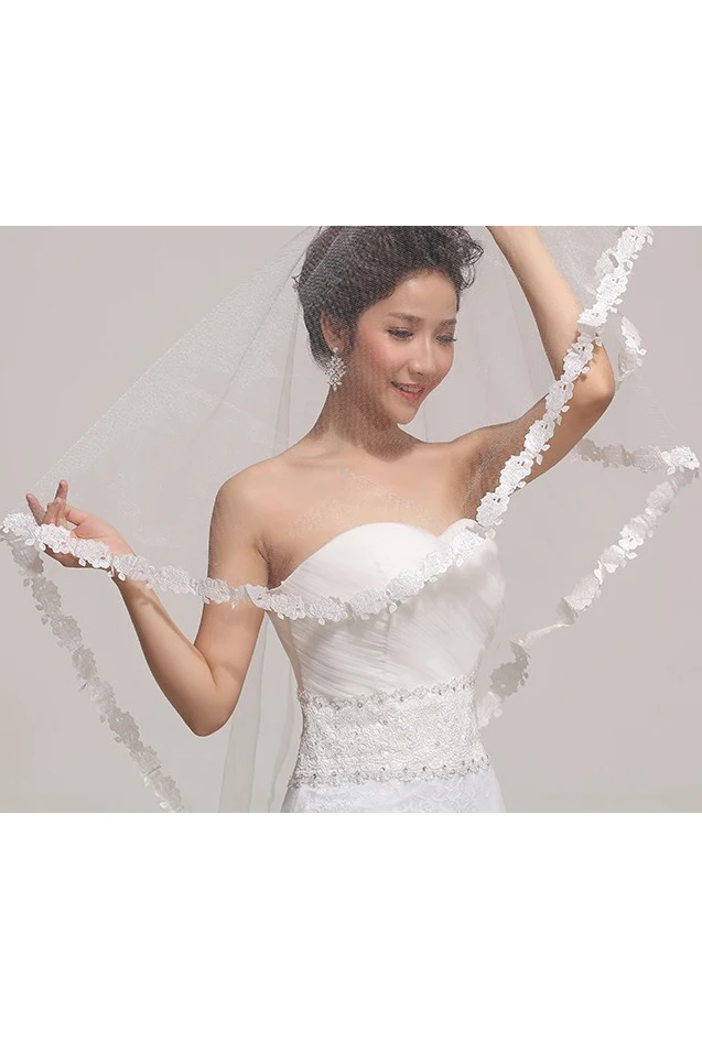 Elbow Length Lace Applique Soft Tulle Veil