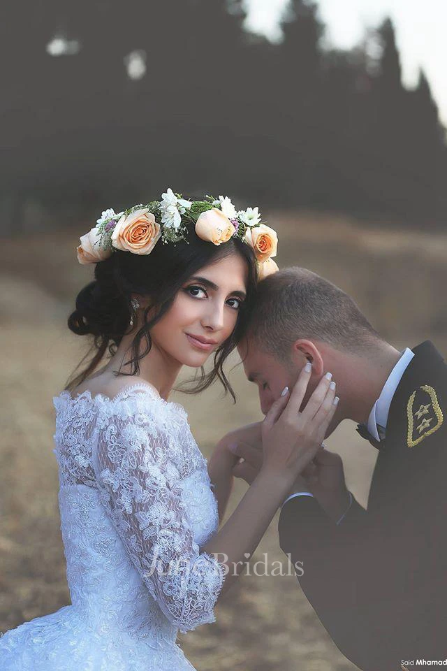 Elegant Tulle Lace Appliques Ball Gown Wedding Dress Half Sleeve