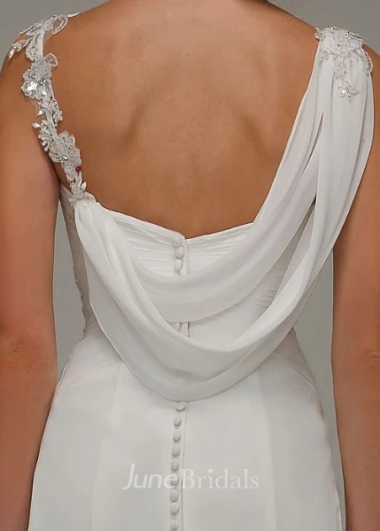 Sparkly Elegant V-Neck Sleeveless Sheath Wedding Dress Sexy Unique Cowl Back Backless Ruched Ruffled Bridal Gown