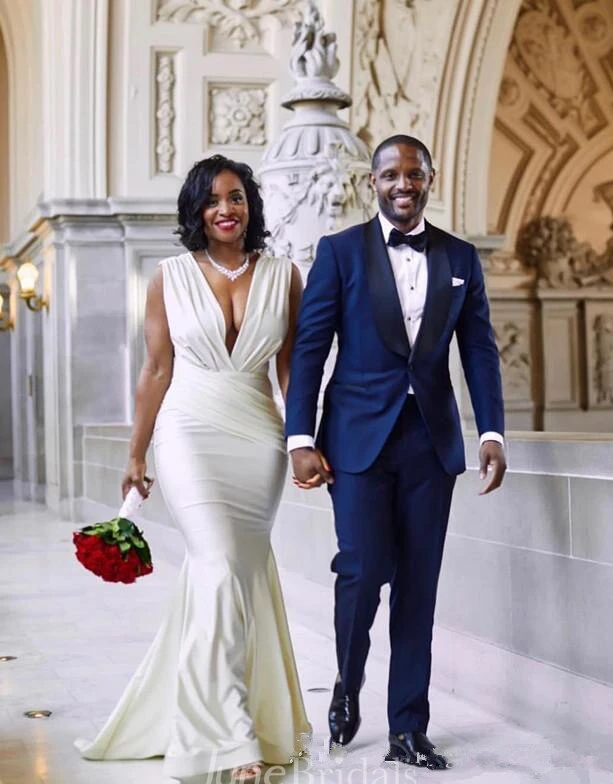 Sexy Glamorous Plus Size Trumpet Deep-V Back Dress with Pleats