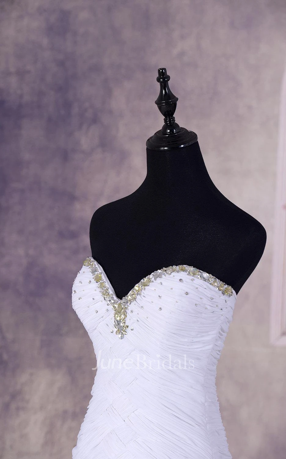 Sweetheart Chiffon Dress With Beading And Court Train