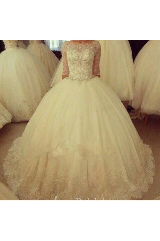Delicate Half Sleeve Tulle Lace Wedding Dress Ball Gown