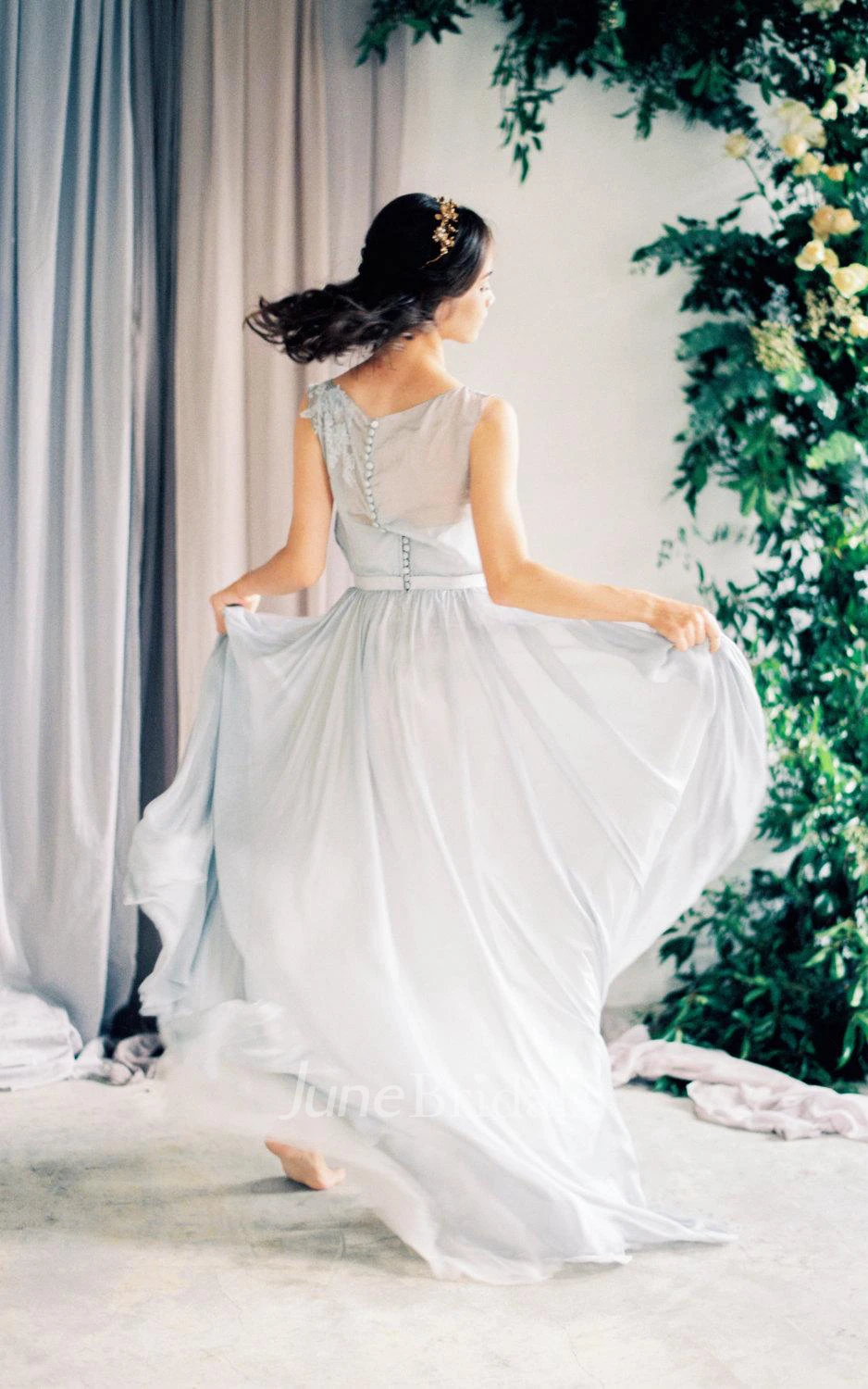 Chiffon Lace Weddig Dress With Flower