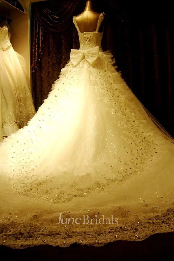 High Quality Court Train V-neck Beading Wedding Dresses