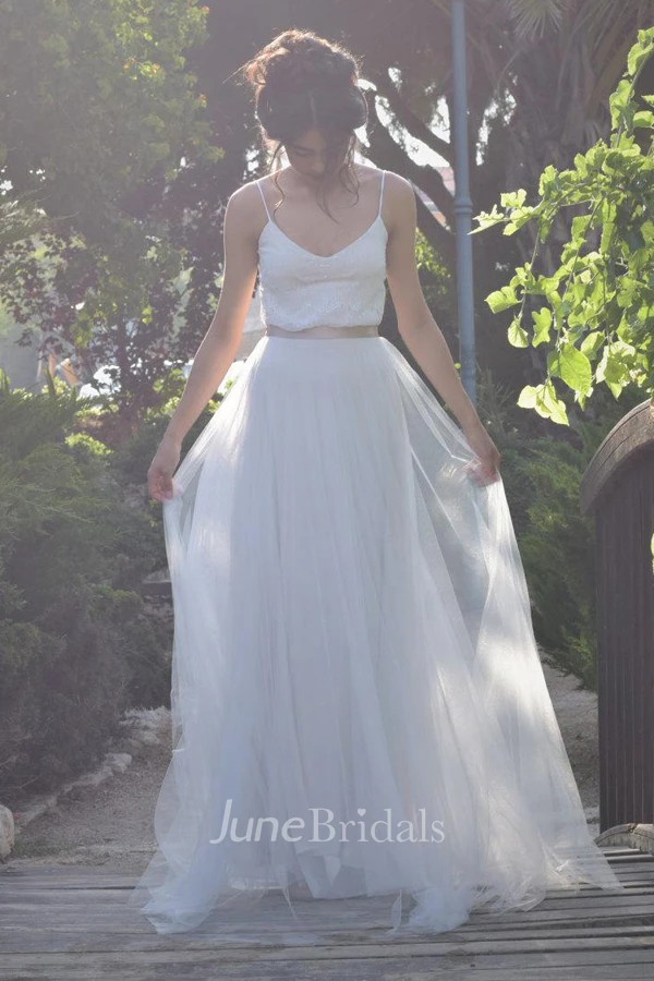 Spaghetti Sleeveless Tulle Pleated Floor-Length Wedding Dress With Bow