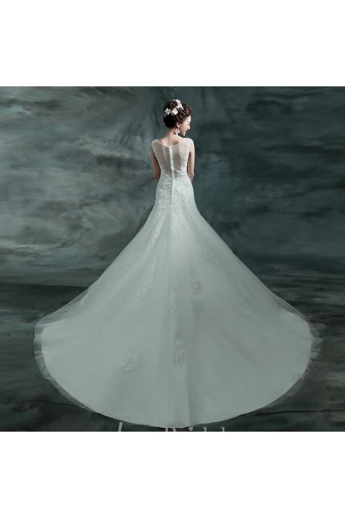 Gorgeous Sleeveless V-Neck Lace Appliques Wedding Dresses Long Train With Beadings