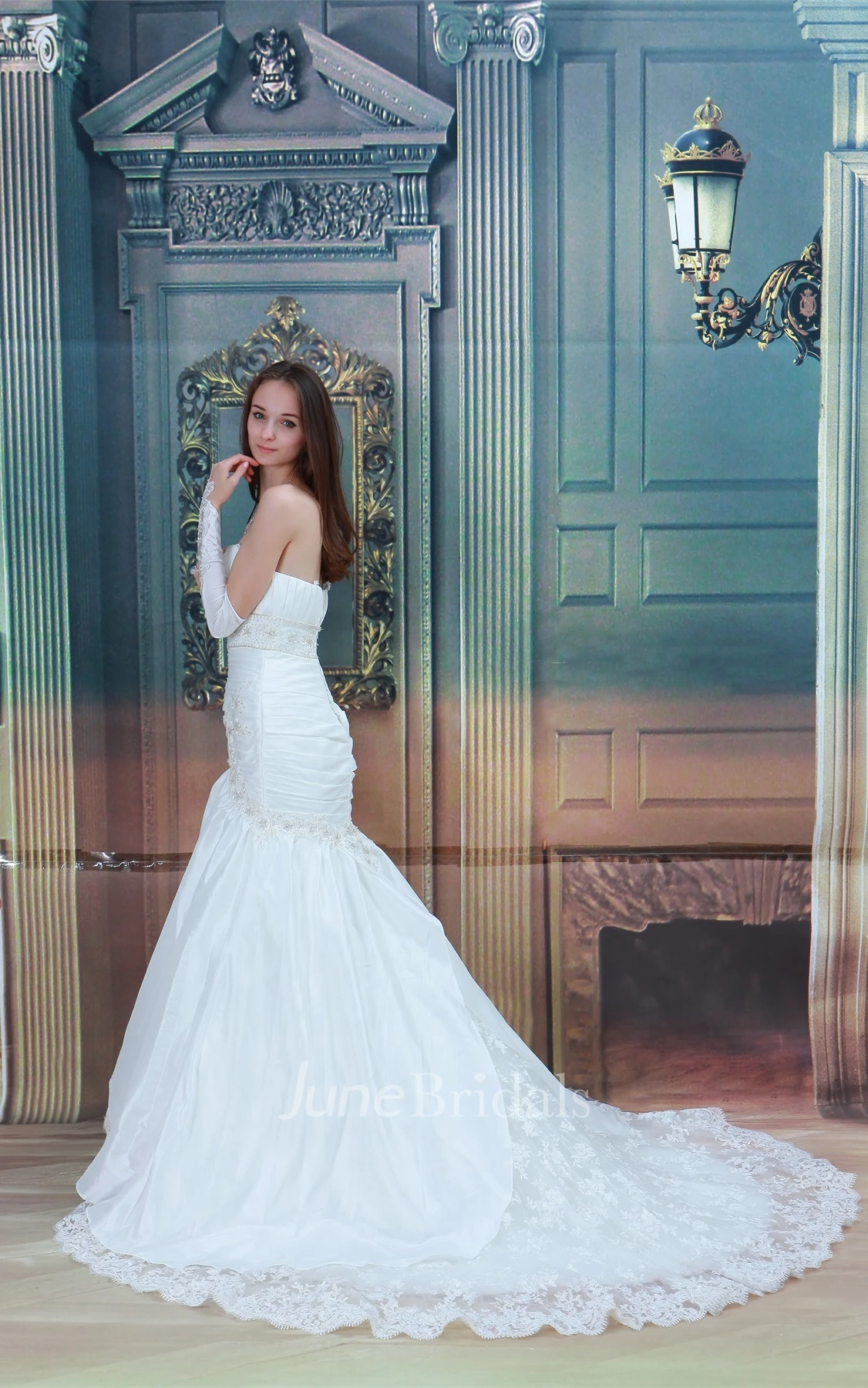 Spaghetti-Strap Mermaid A-Line Gown with Lace and Stress