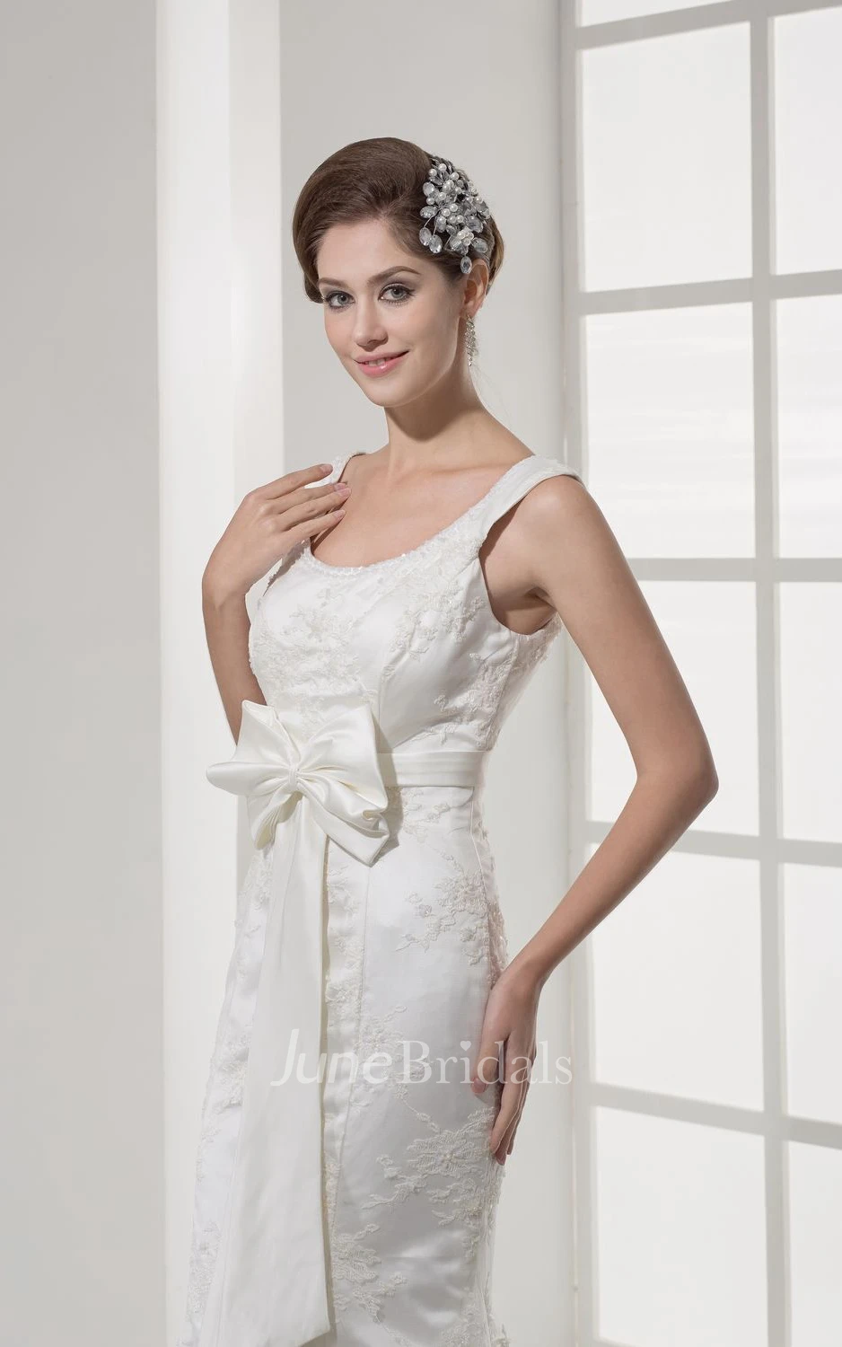 Simple Square-Neck Sleeveless Mermaid Dress With Ribbon and Lace Appliques
