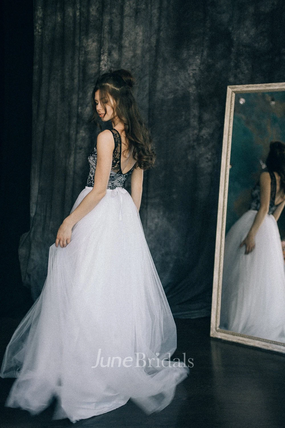 Sheath Straps Floor-length Sleeveless Dress Open Back With Appliques And Pleats Black Wedding Dress