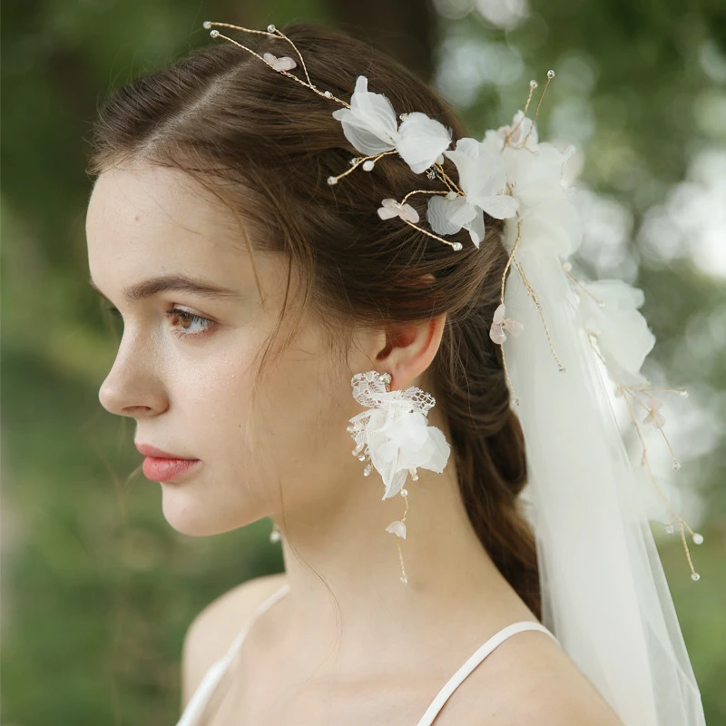 Beautiful Flower Veils with Beaded Rings