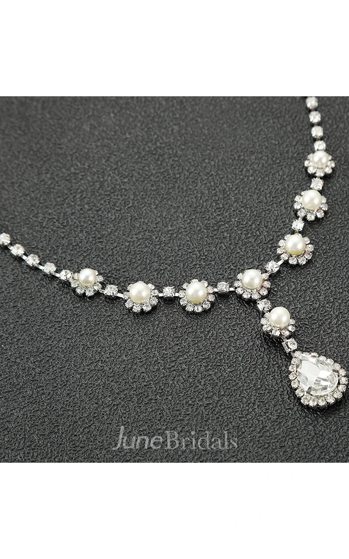 Unique Flower Shaped Rhinestone Necklace and Earrings Jewelry Set