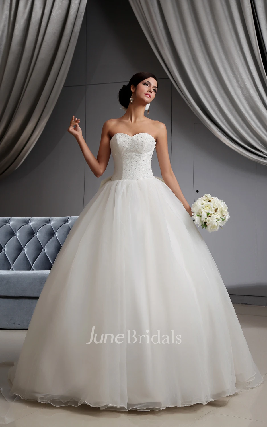 A-Line Sweetheart Sleeveless Princess Ball Gown With Bow And Corset Back