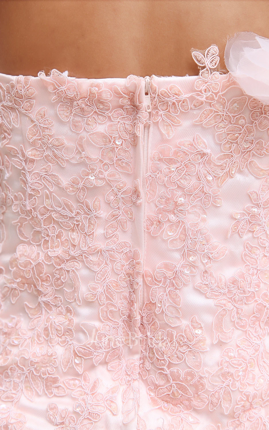 Flaterring Blushing Siren Gown With Flowers And Lace