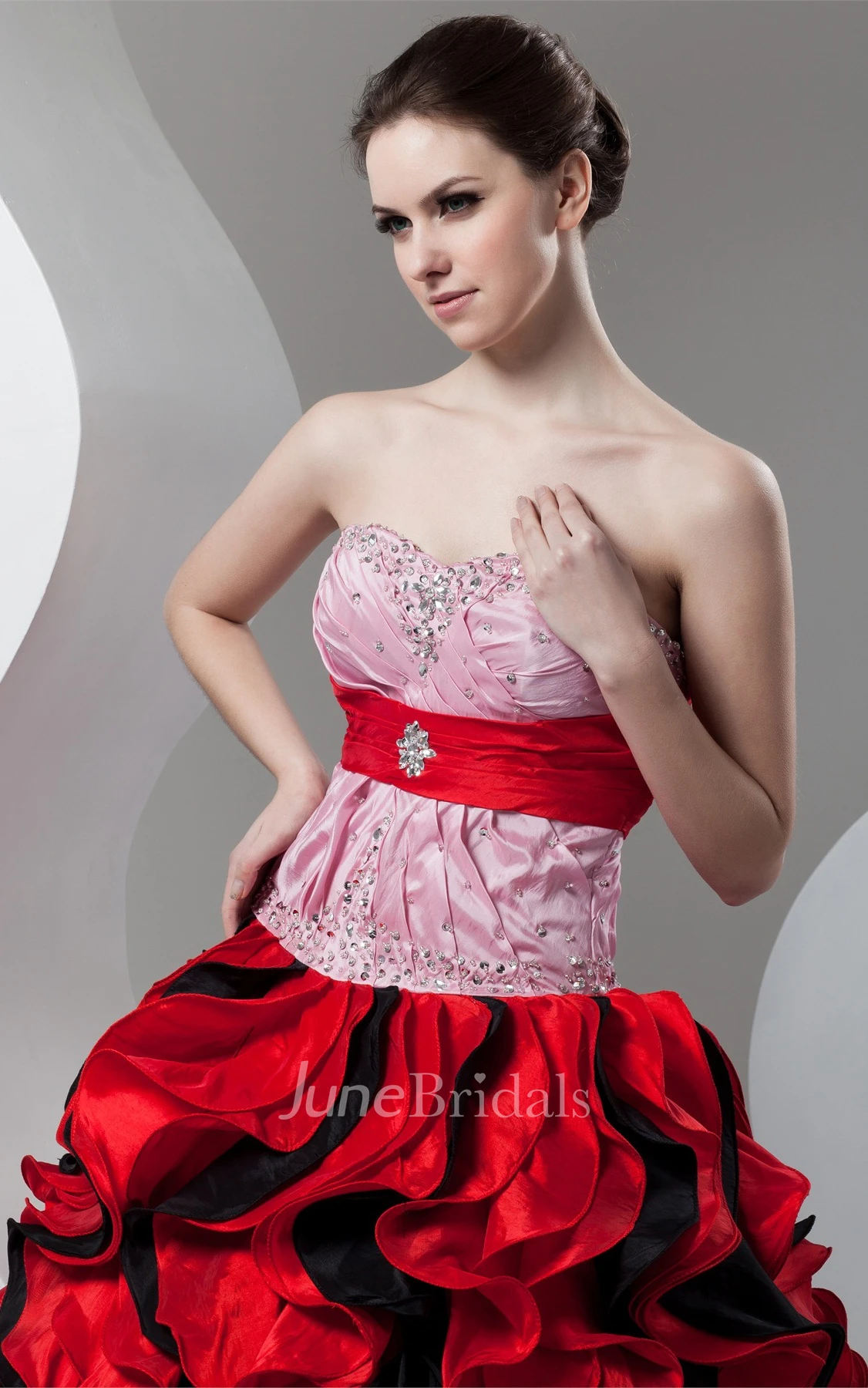 Mute-Color Ruffled Ball Dress with Broach and Stress