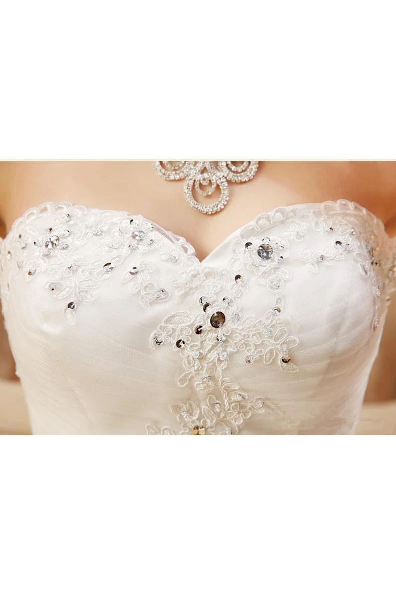 Lovely Sweetheart Ball Gown Wedding Dresses Lace Crystals