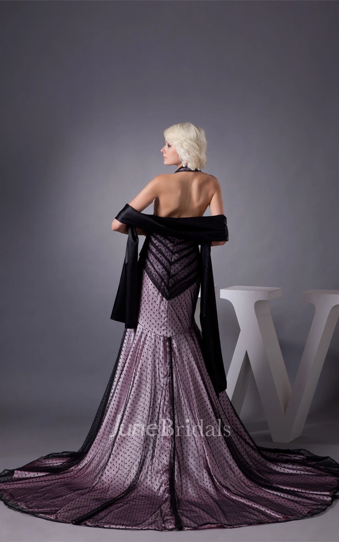 Sleeveless Mermaid Pleated Dress with Halter and Dotted Design