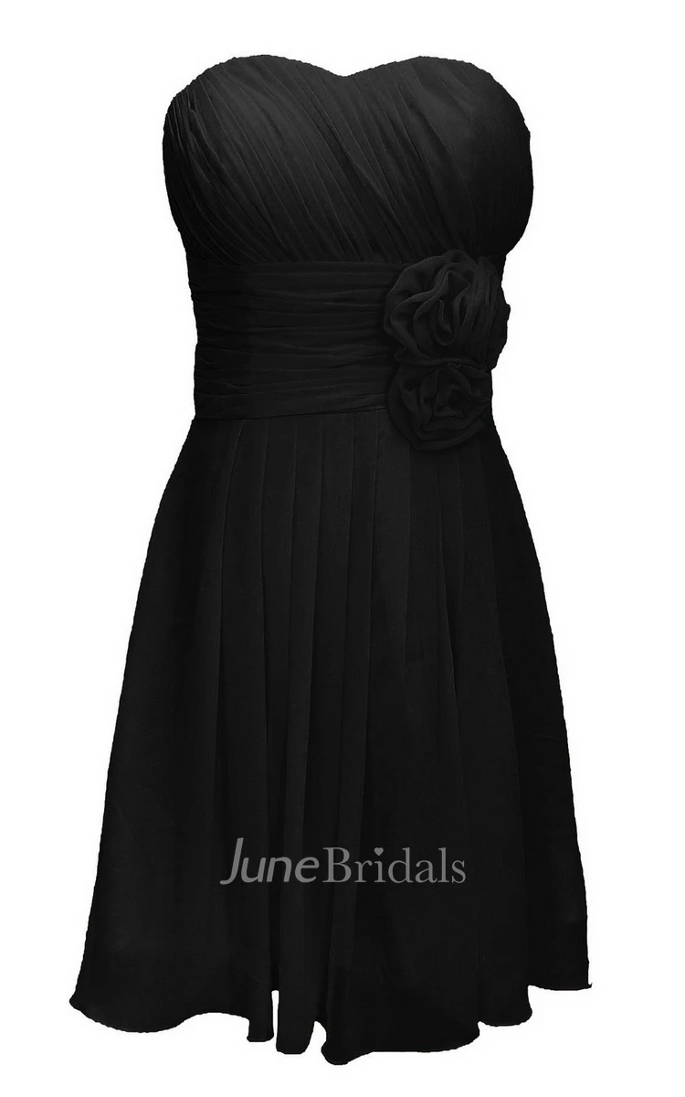 Delicate Sweetheart Short Dress With Floral Band