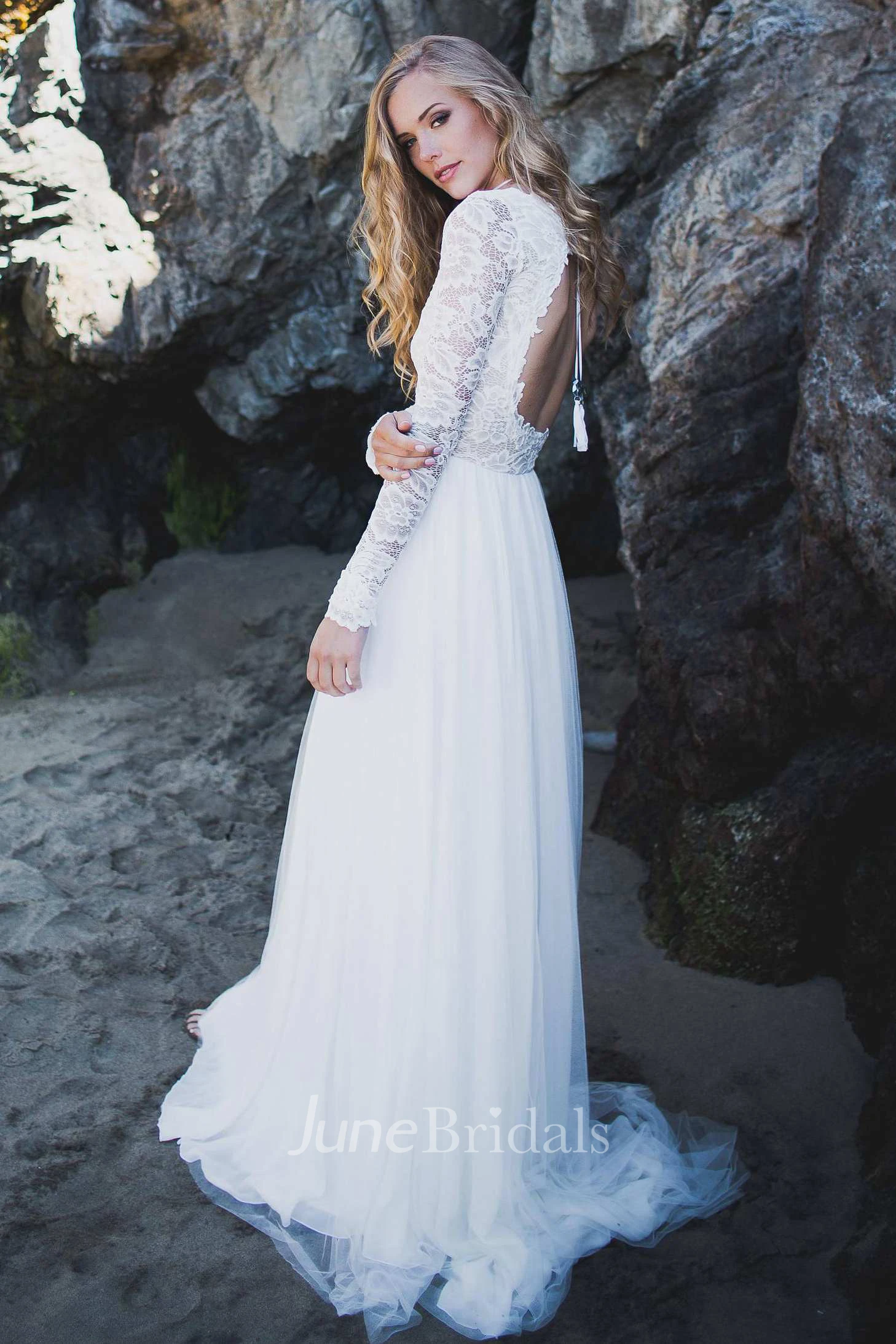 Long Sleeve Chiffon Tulle Lace Wedding Dress
