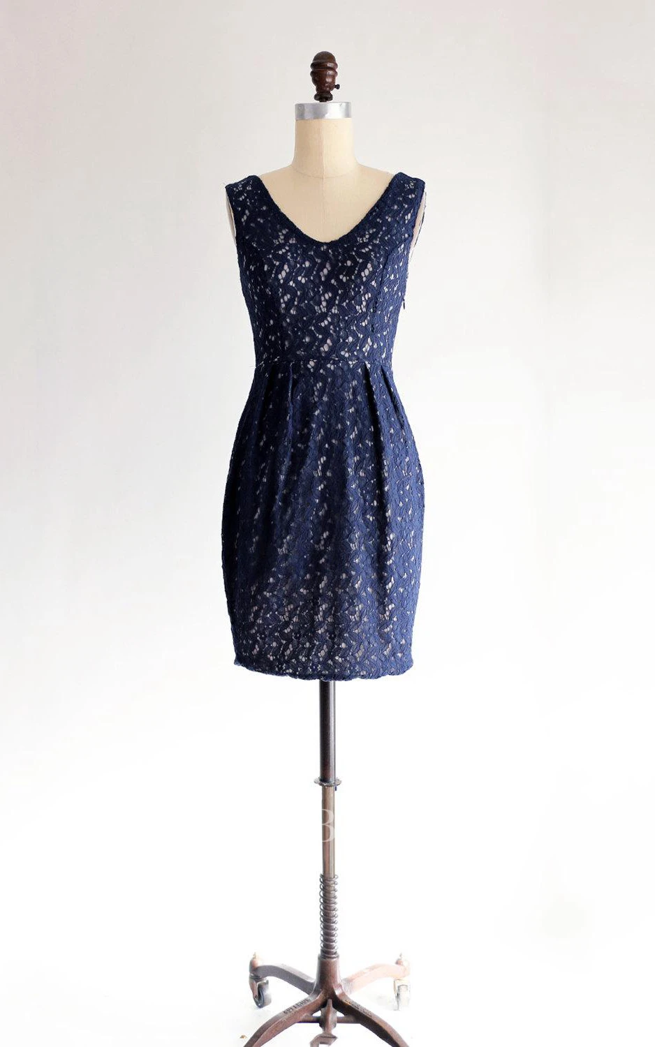 Sheath Square V-neck Lace Dress