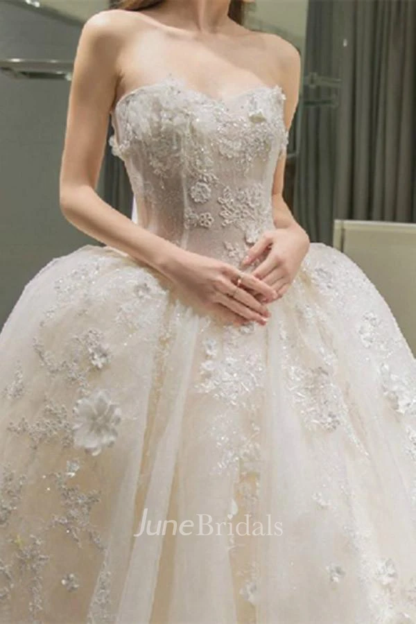 Sweetheart Appliques Bowknot A-line Wedding Dress